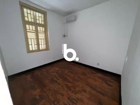 Casa para alugar em Floresta, Porto Alegre - 4 quartos