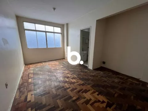 Sala Comercial 22m² no Centro de Porto Alegre - Ótima Localização