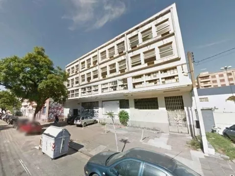 Prédio com 1280m² para alugar no bairro Floresta, Porto Alegre