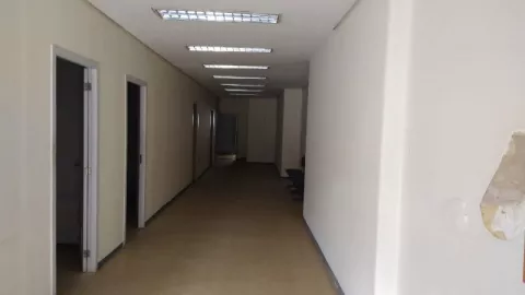 Loja com 1 banheiro e 100m² para alugar no bairro Floresta, Porto Alegre