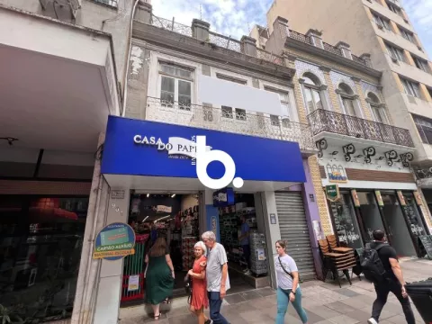 Loja Comercial com 1.000 m² em 3 Pavimentos no Centro Histórico de Porto Alegre