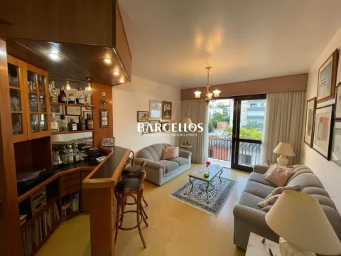 Apto com 3 quartos, 2 banheiros e 122m² à venda no bairro Sao Joao, Porto Alegre