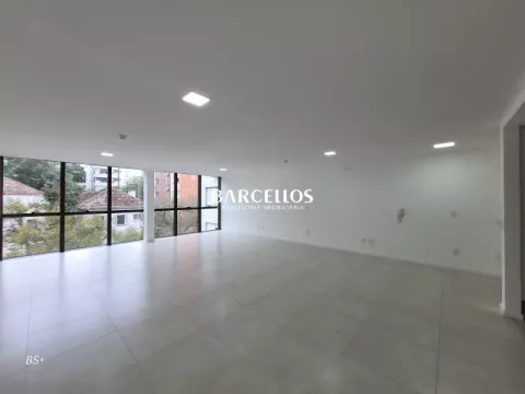 Sala com 2 banheiros e 65m² à venda no bairro Floresta, Porto Alegre