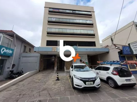 Conjunto com 2 quartos, 1 banheiro e 60m² à venda no bairro Auxiliadora, Porto Alegre